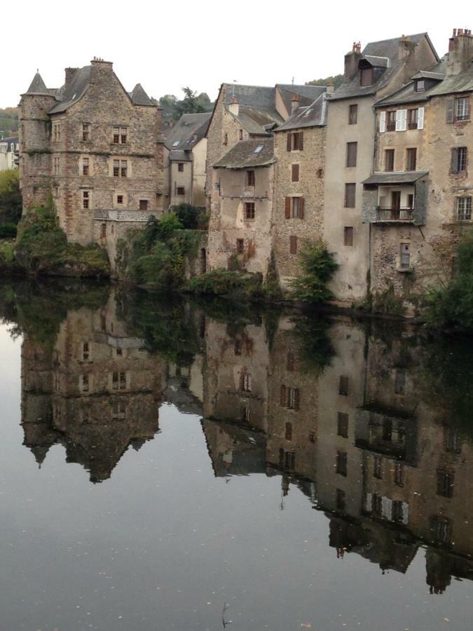 مبيت وإفطار Aux Berges Du Coubisou المظهر الخارجي الصورة