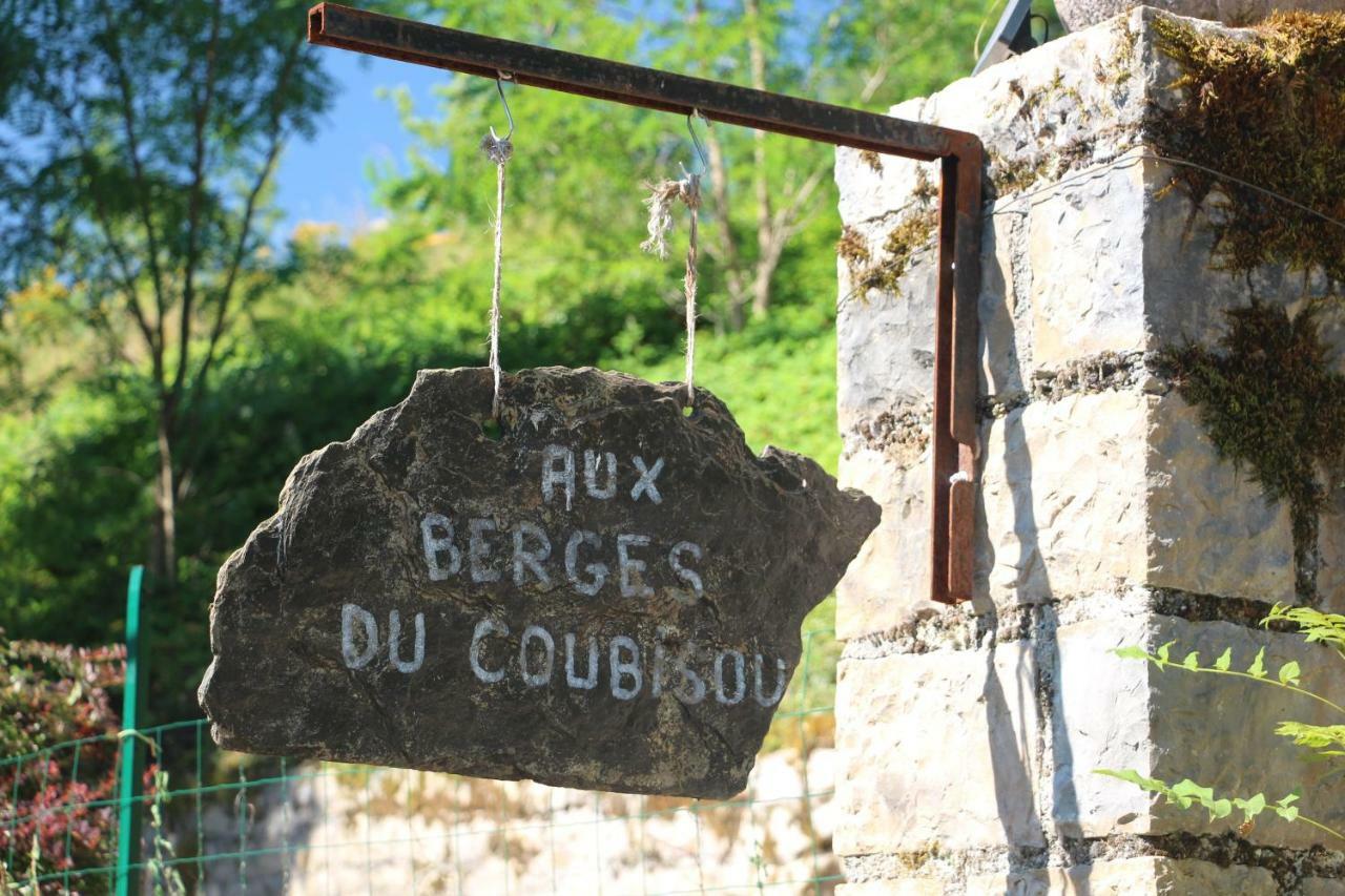 مبيت وإفطار Aux Berges Du Coubisou المظهر الخارجي الصورة